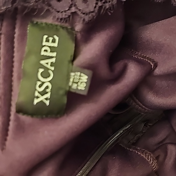 Dress - Picture 5 of 6